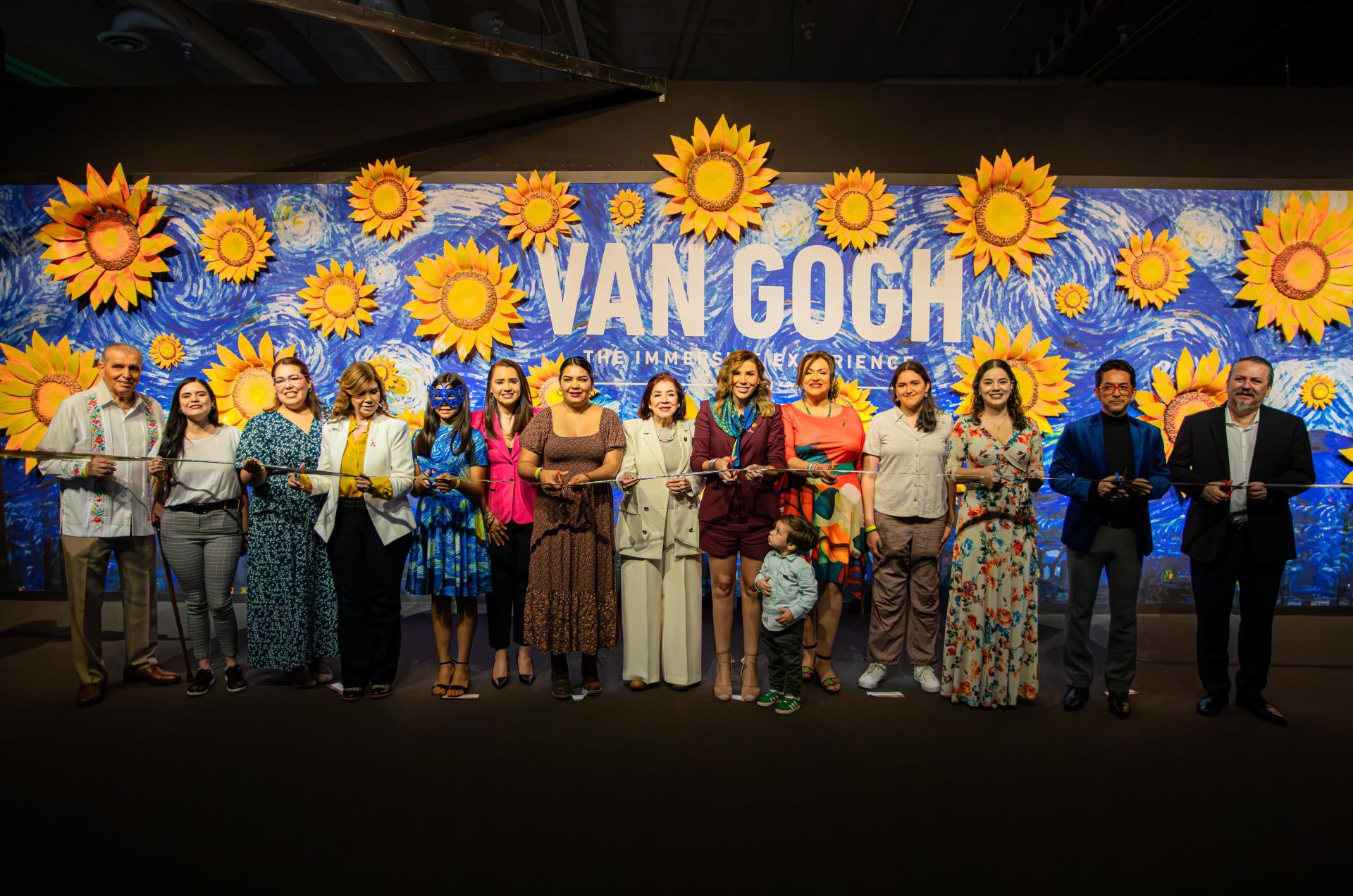 Inaugura Marina del Pilar Van Gogh, una experiencia inmersiva en Mexicali