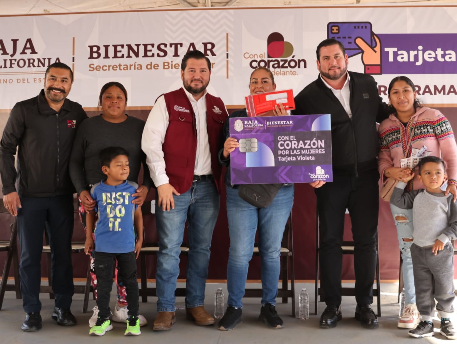 Reconoce alcalde Ismael Burgueño el beneficio de las “Tarjetas Violeta” para jefas de familia