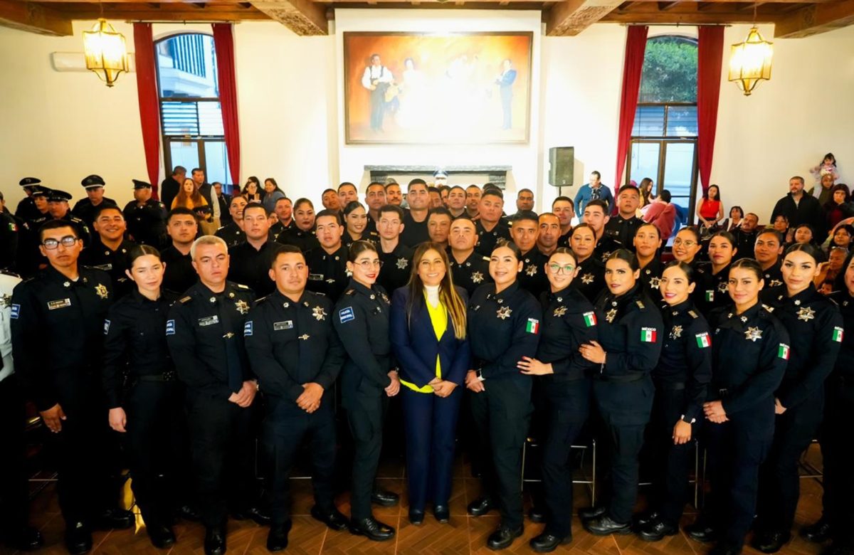 Toma protesta alcaldesa Claudia Agatón a 50 nuevos elementos de la Policía Municipal