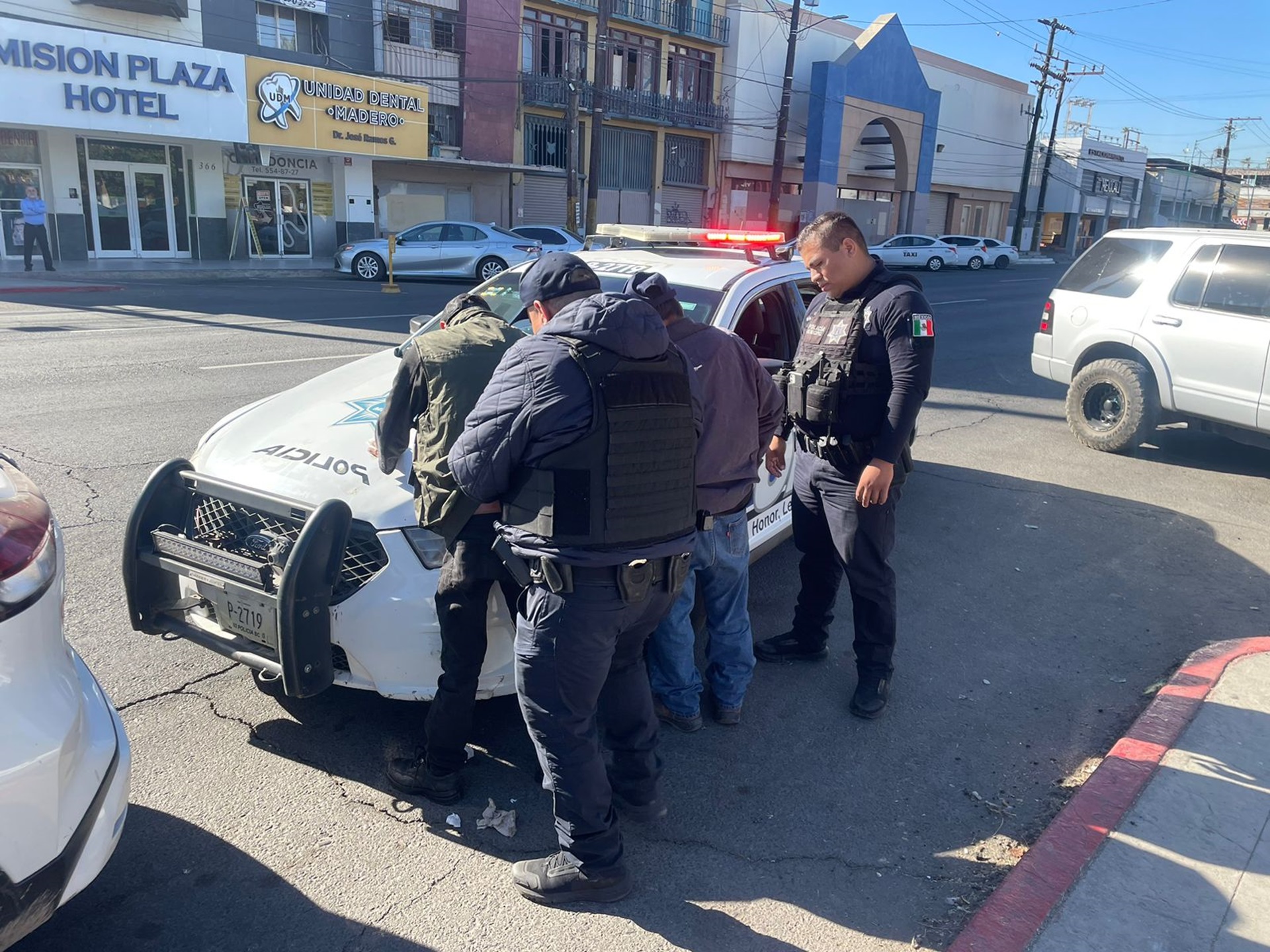 Detiene Policía Municipal a 23 personas en operativo matutino en primera y segunda