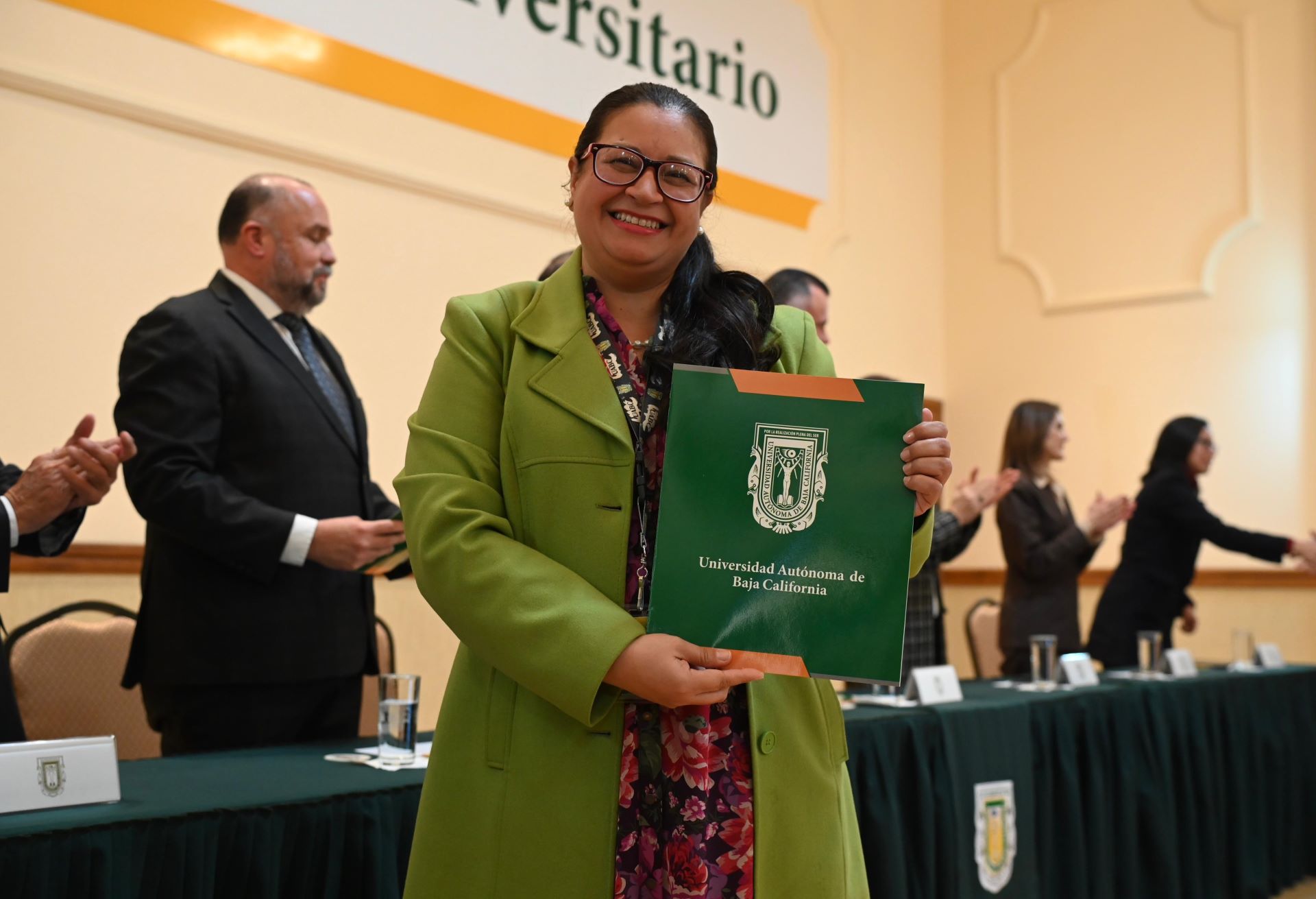 Estabilidad y crecimiento: UABC asigna 118 plazas a profesoras y profesores