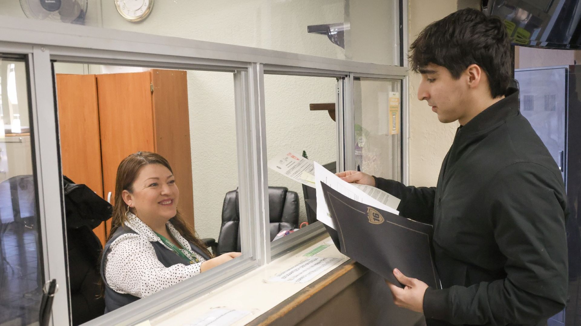 UABC retoma sus actividades administrativas