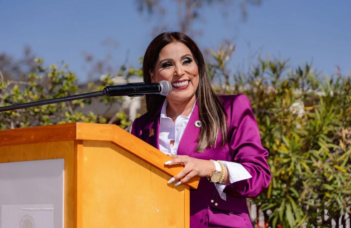 Beneficia Gobierno de Ensenada a 70 familias con claves catastrales