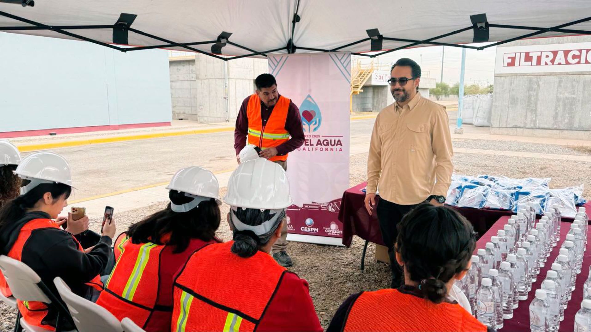 Estudiantes de Ingeniería Civil visitan la planta potabilizadora 3 de CESPM