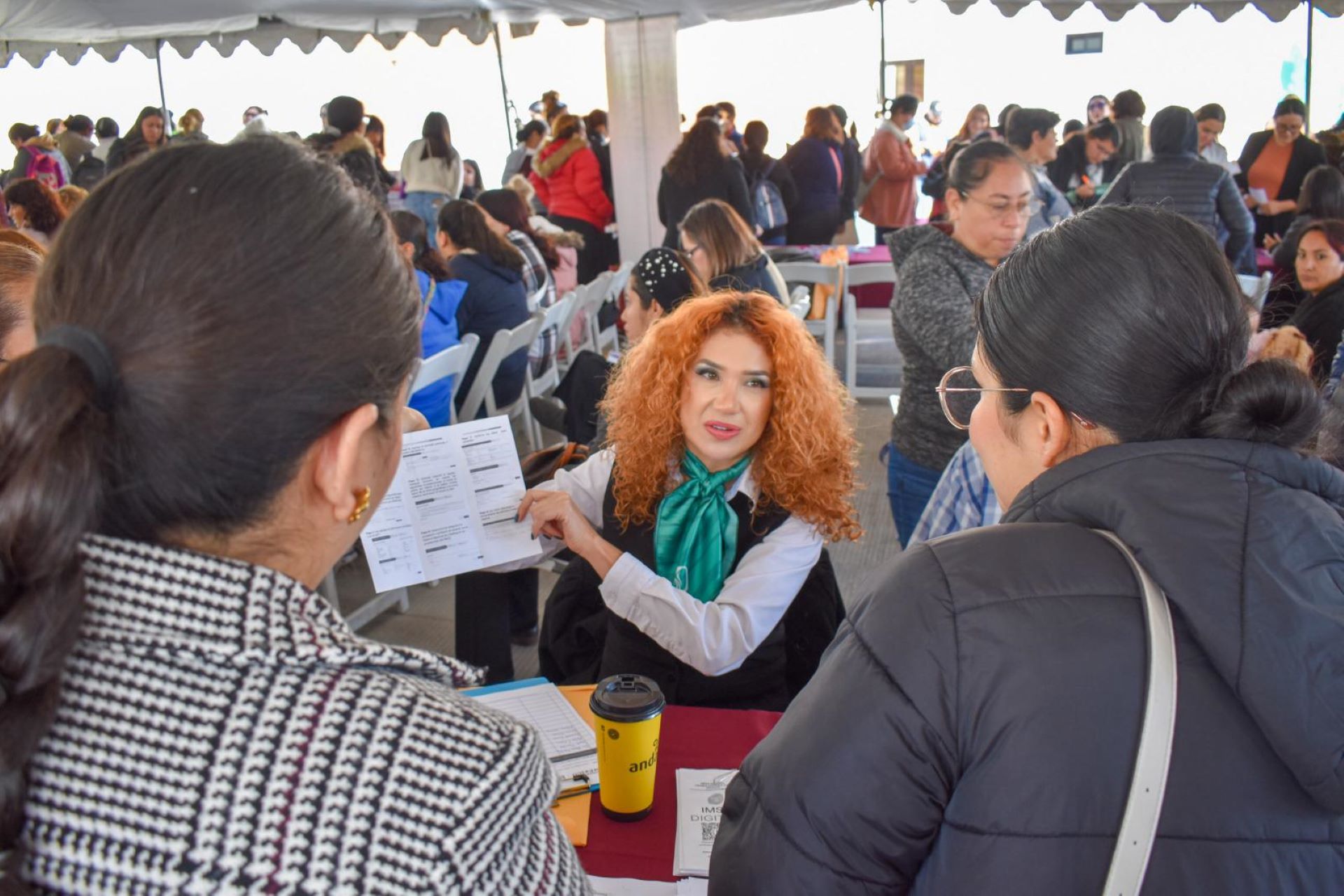 Acercan 1500 vacantes a mujeres en feria de empleo de CEJUM y el Servicio Nacional del Empleo