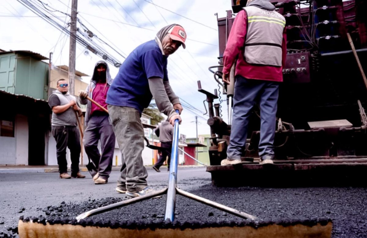 Intensifica Gobierno de Ensenada Trabajos de Bacheo en la Ciudad