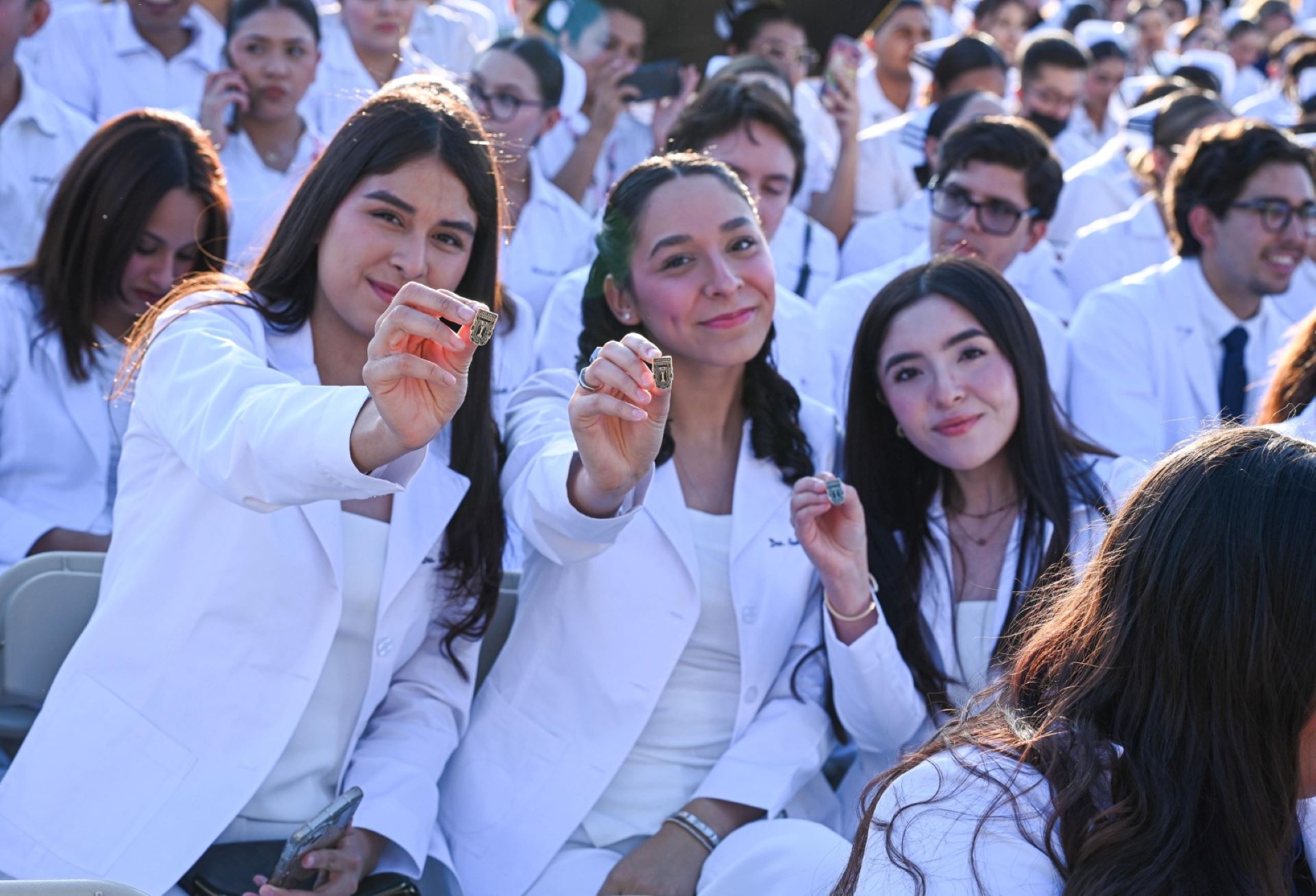 Orgullo cimarrón: celebran a estudiantes del Campus Mexicali que culminan su formación profesional