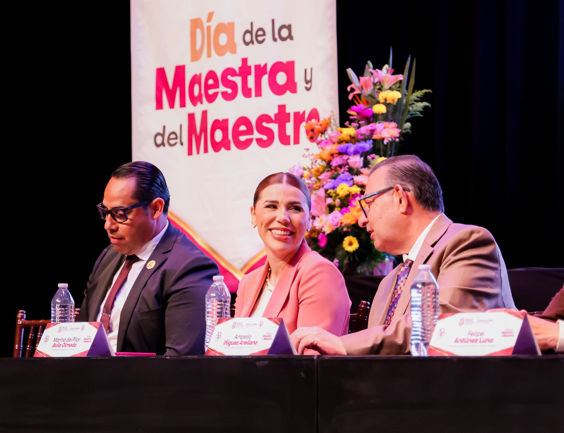 Reconoce gobernadora Marina del Pilar entrega del magisterio con apoyos que honran su trayectoria