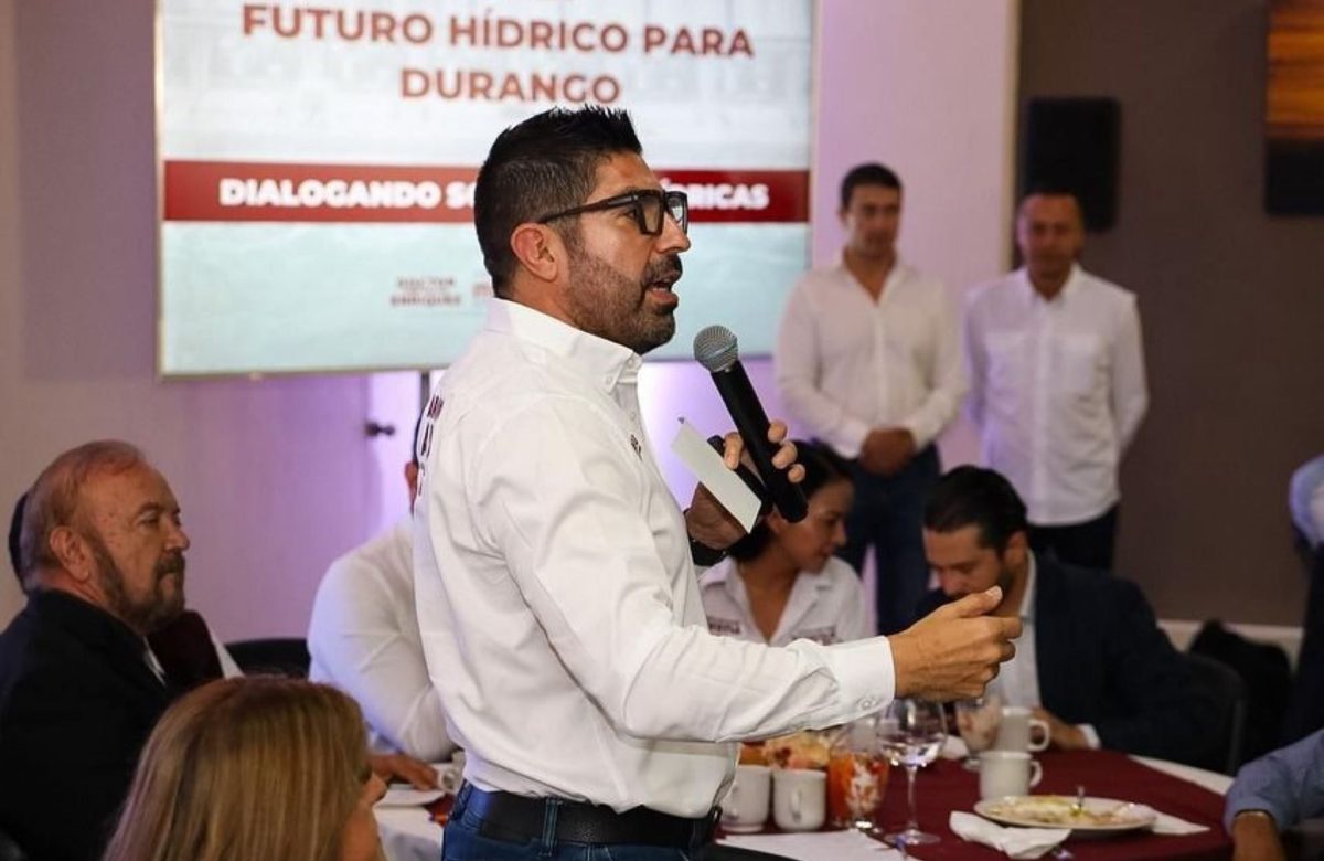 Reafirma Armando Ayala su compromiso por el derecho al agua en el foro “Futuro Hídrico para Durango”