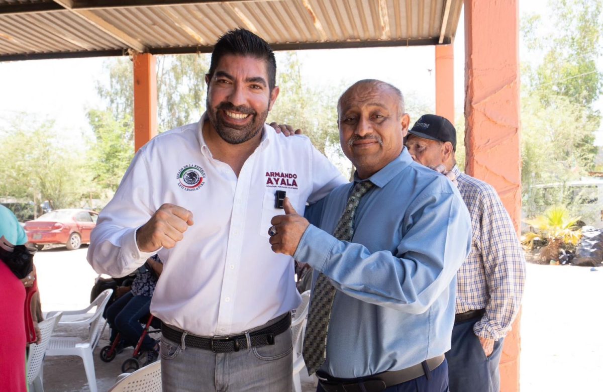 Recorre Armando Ayala colonias de Mexicali en gira de trabajo