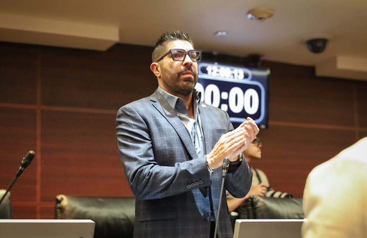 Impulsa Armando Ayala transporte gratuito de animales de servicio y apoyo emocional para personas con discapacidad