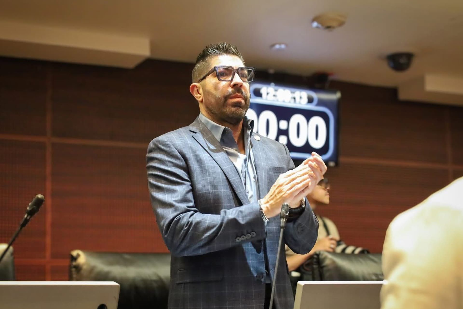 Impulsa Armando Ayala transporte gratuito de animales de servicio y apoyo emocional para personas con discapacidad