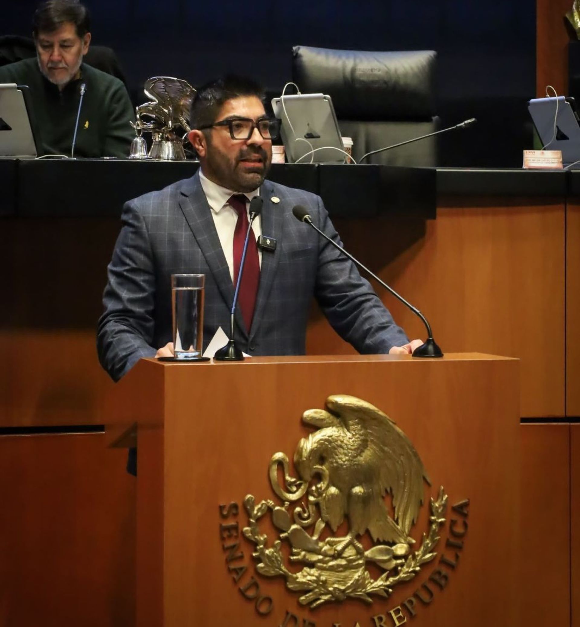 Aprobó Senado propuesta de Armando Ayala para exhortar a mejorar tránsito en garitas