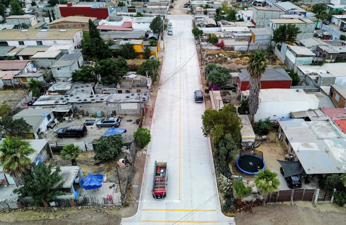 Refuerza marina del pilar la estrategia corazones en Tijuana con más calles pavimentadas y redes de agua