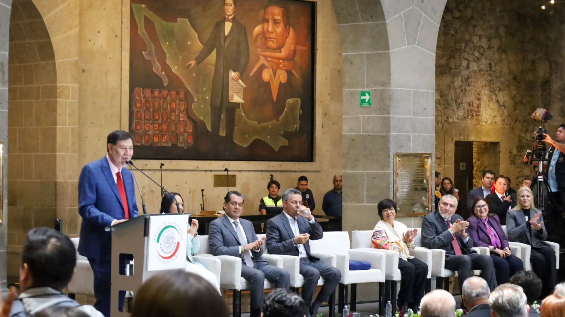 Reconoce Armando Ayala trabajo de Gerardo Fernández Noroña como presidente de la Mesa Directiva del Senado