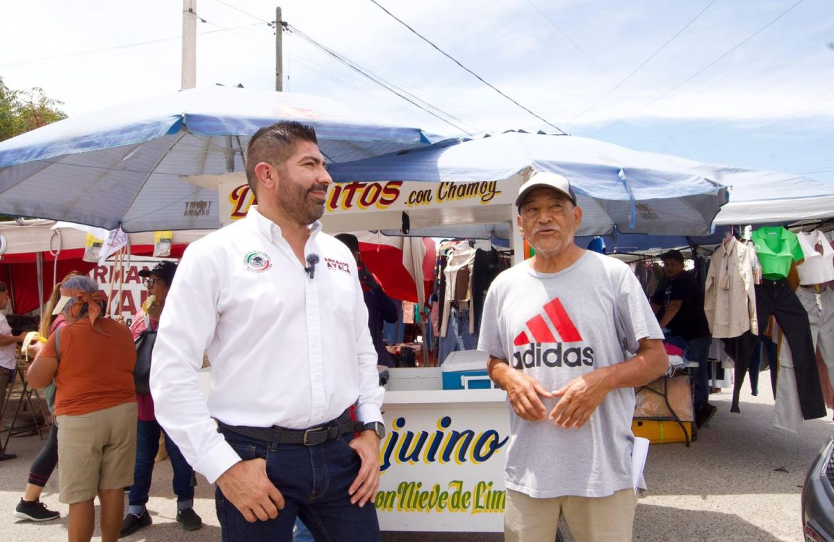 Se reúne Armando Ayala con colonos de Tijuana y atiende peticiones