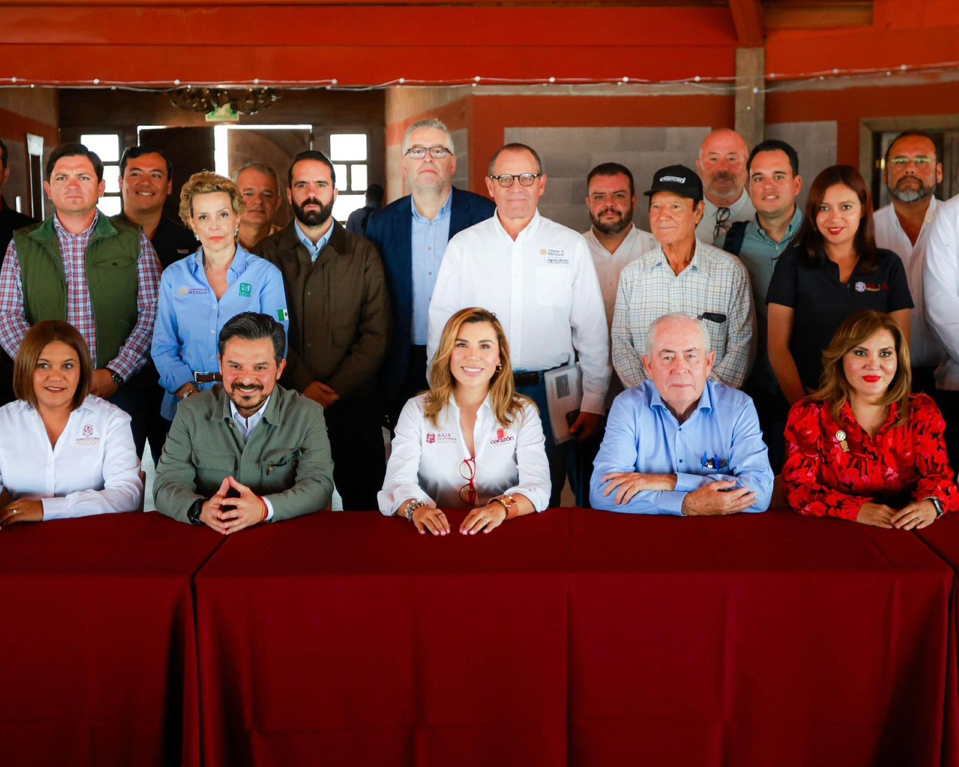 Construye gobernadora Marina del Pilar junto a la federación, una ruta de justicia social para las y los jornaleros de San Quintín