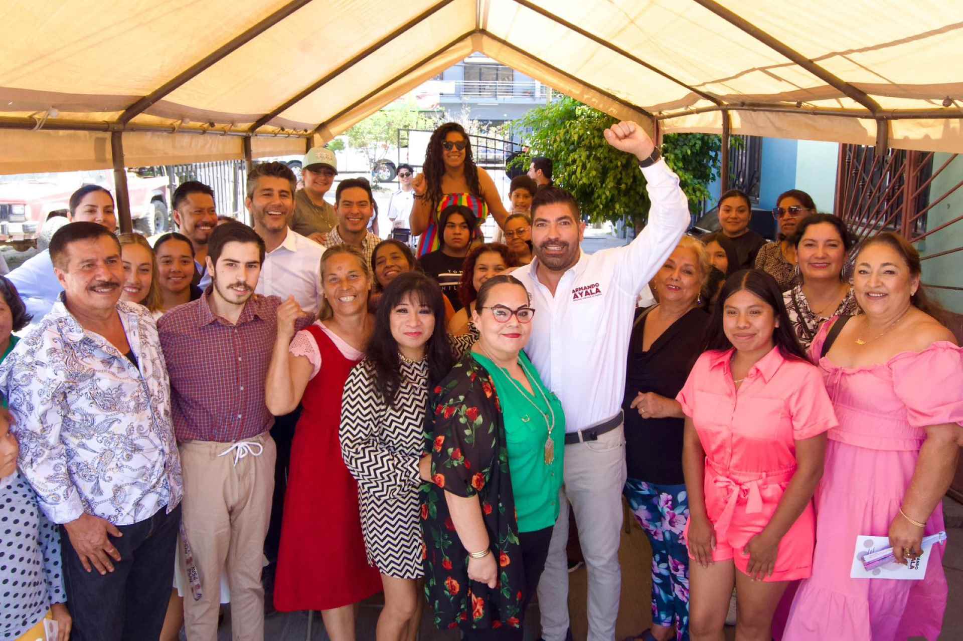 Aborda Armando Ayala temas prioritarios con residentes de Tijuana