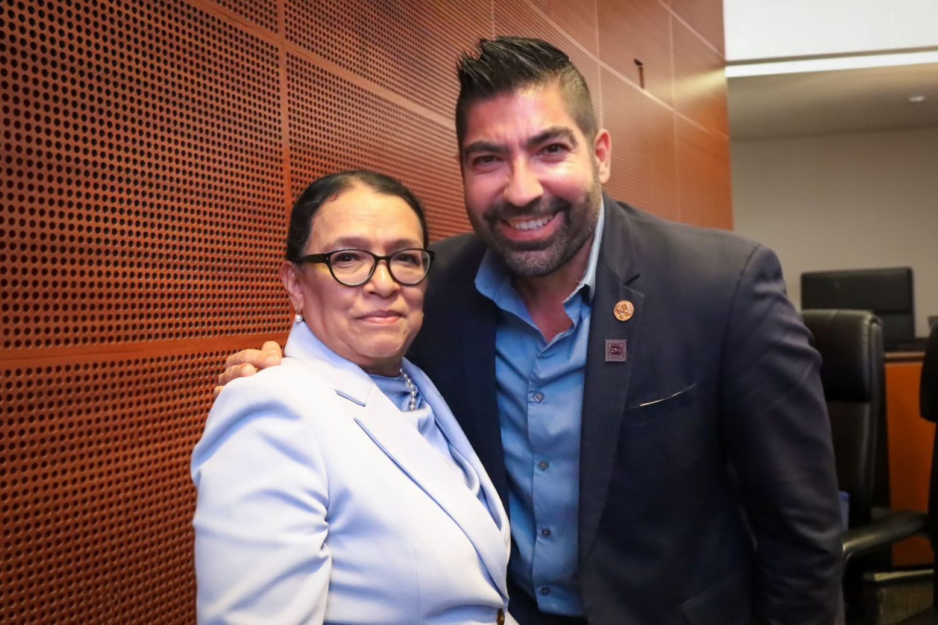 Destaca Armando Ayala avances en política interior durante comparecencia de la titular de SEGOB
