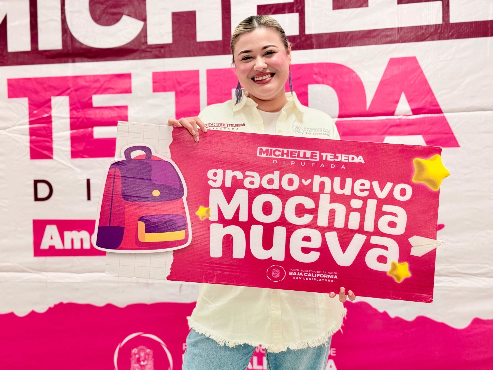 Diputada Michelle Tejeda concluye entrega de más de 2,000 kits escolares en el Distrito 01