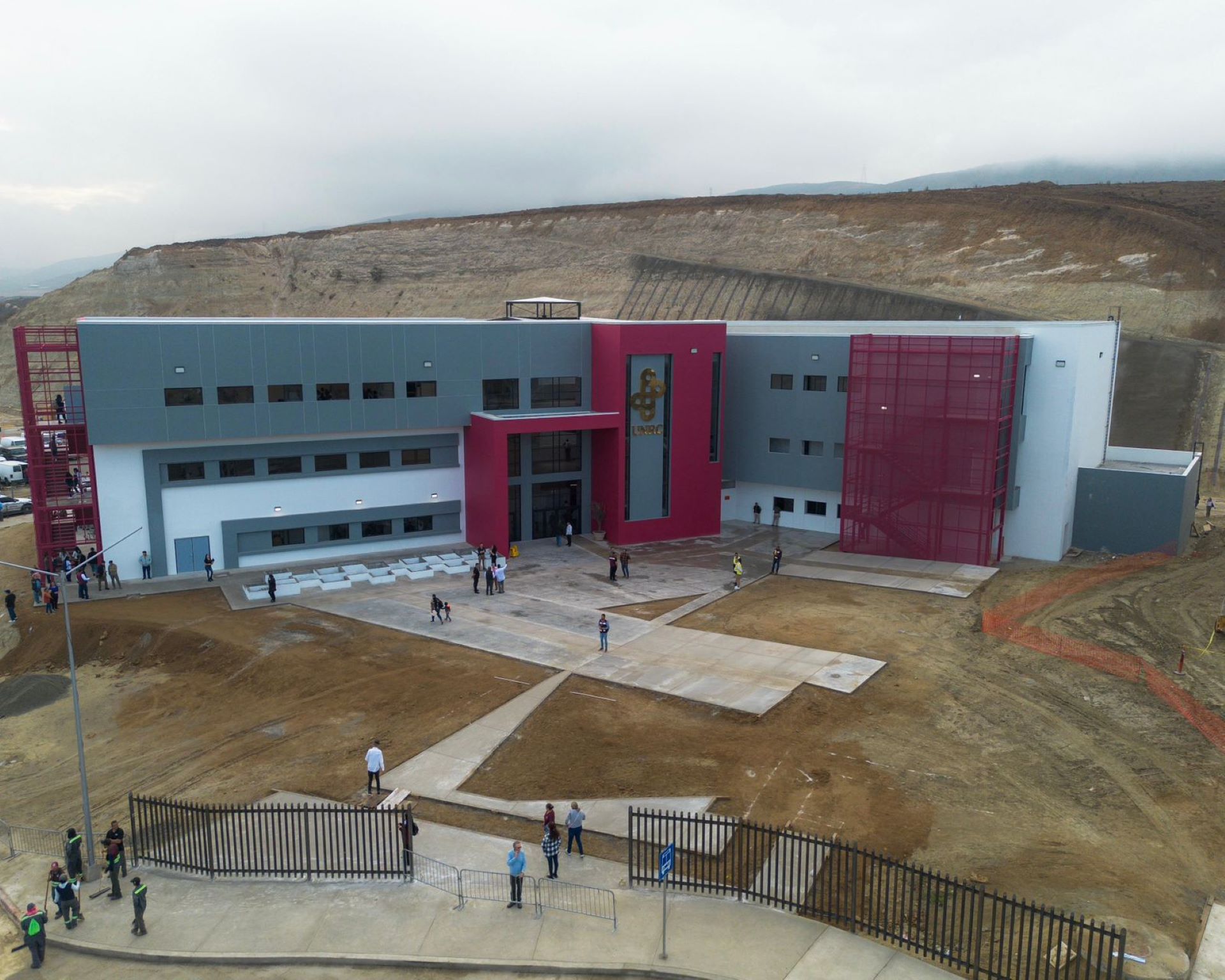 Inaugura Marina del Pilar primera etapa de la Universidad Nacional Rosario Castellanos en Tijuana