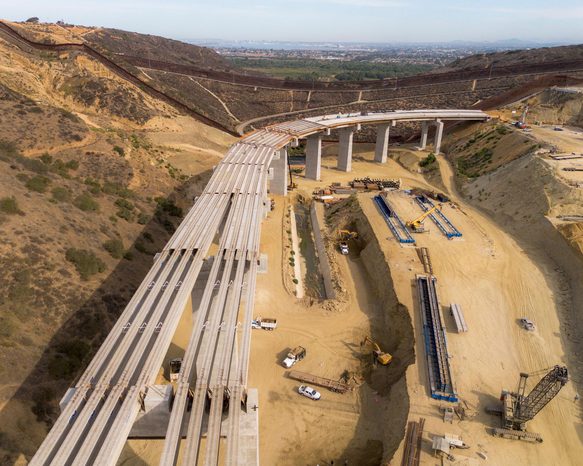 Avanza viaducto elevado en Tijuana al 92.1% para transformar la movilidad de BC:  Gobernadora Marina del Pilar