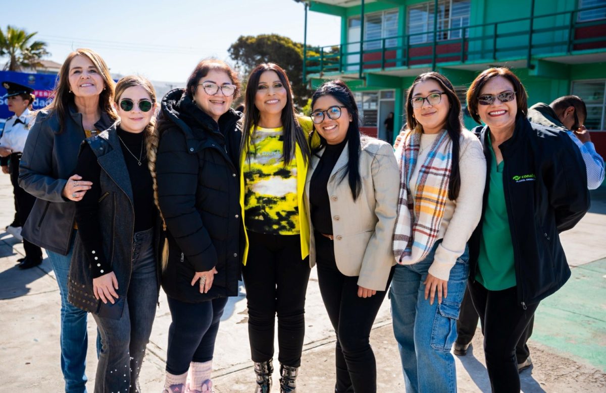 Claudia Agatón fortalece y empodera a las juventudes ensenadenses