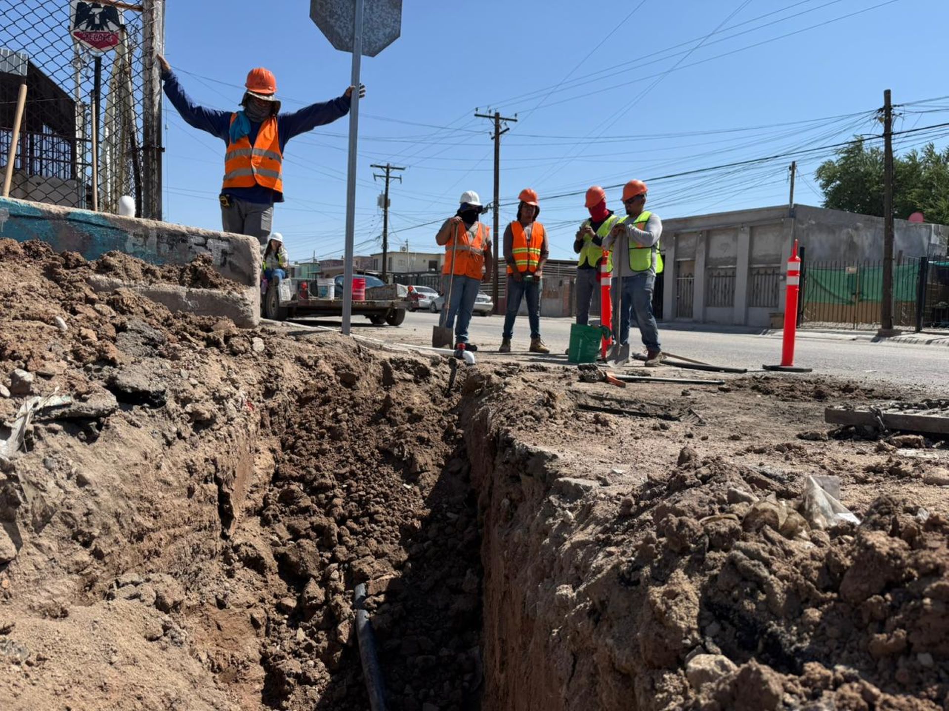 CESPM repone más de un kilómetro de líneas de agua potable en Conjunto Urbano Universitario