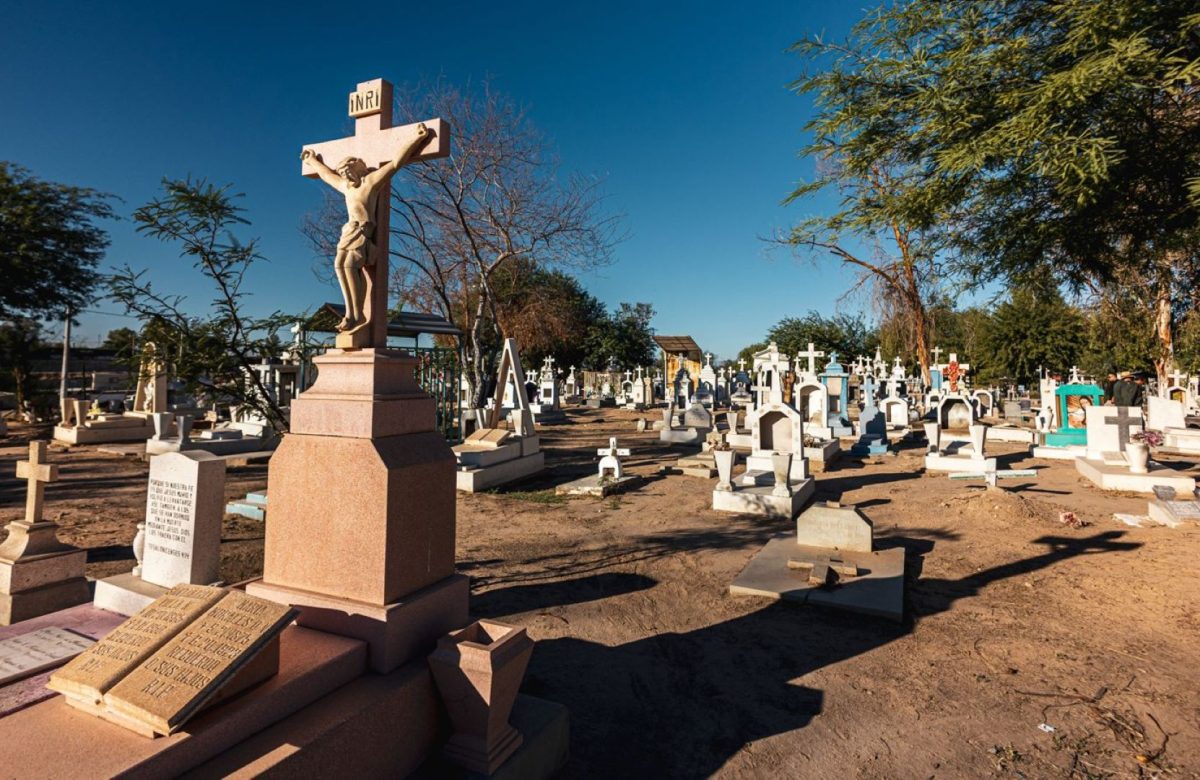 Refuerza Norma Bustamante la seguridad y limpieza en los tres panteones municipales por día de muertos