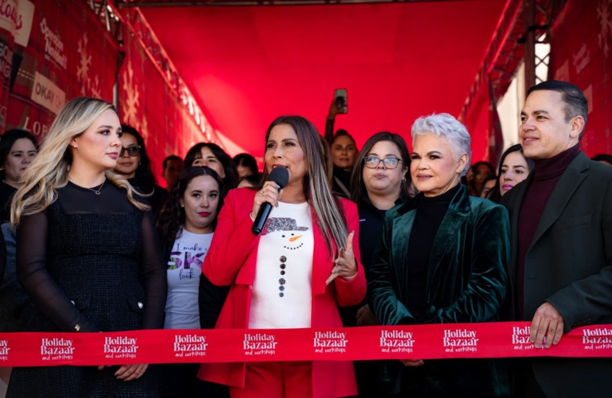 Brinda Claudia Agatón respaldo a comerciantes ensenadenses en vísperas de navidad