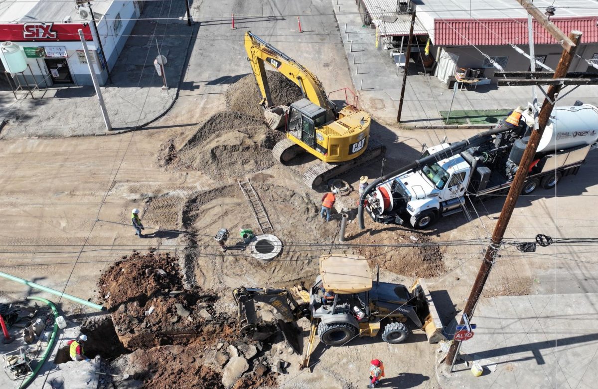 CESPM moderniza sistema sanitario en la colonia industrial con instalación de nuevos pozos de visita