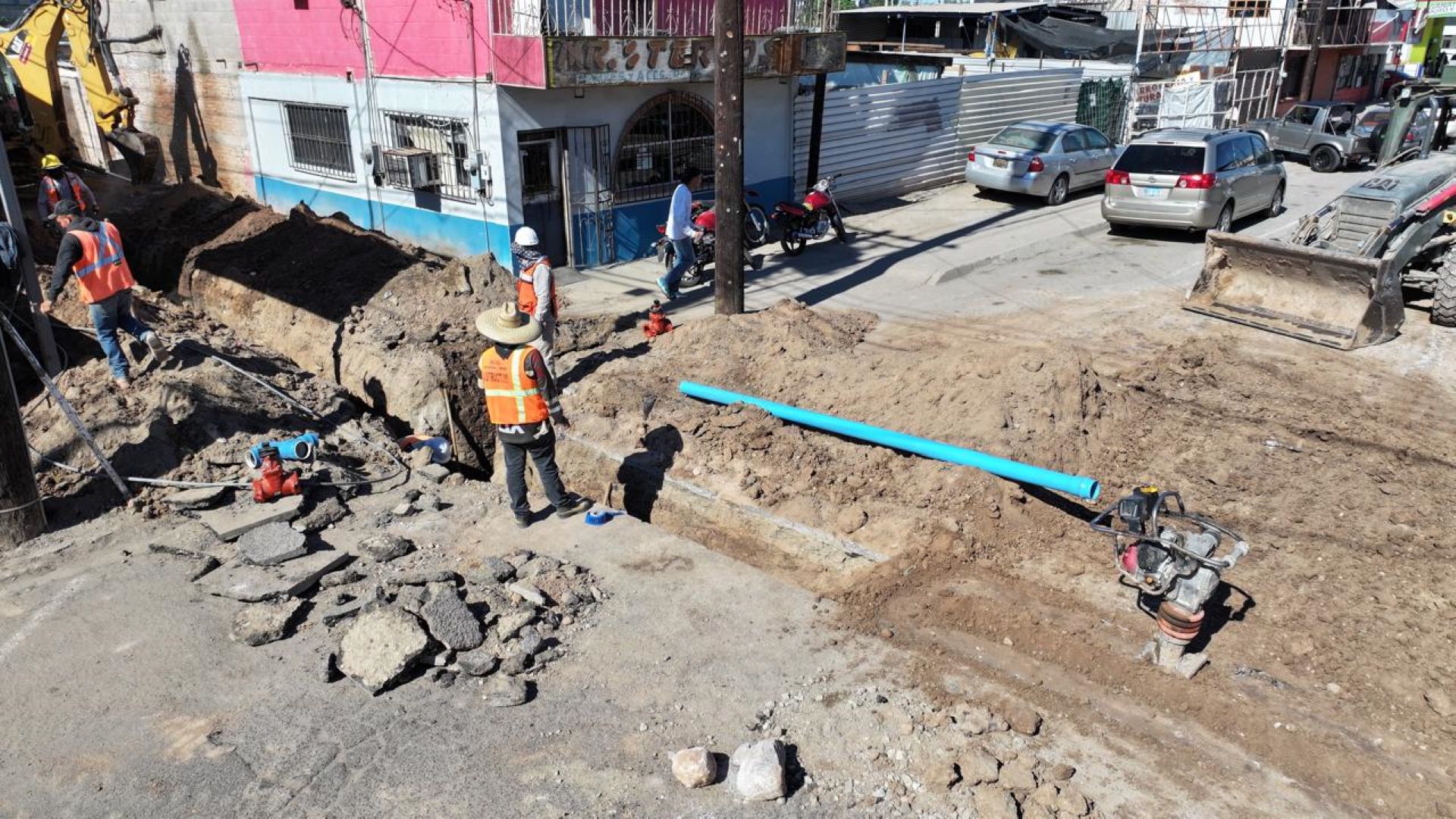 CESPM renueva red de agua potable en pueblo nuevo para mejorar el servicio a los habitantes