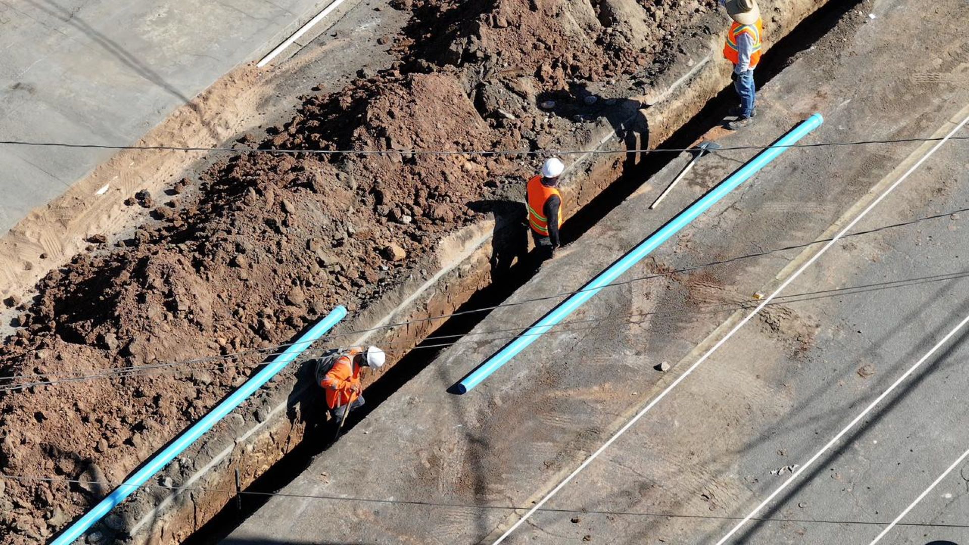 CESPM avanza con el reemplazo de línea de conducción en la colonia Conjunto Urbano Universitario