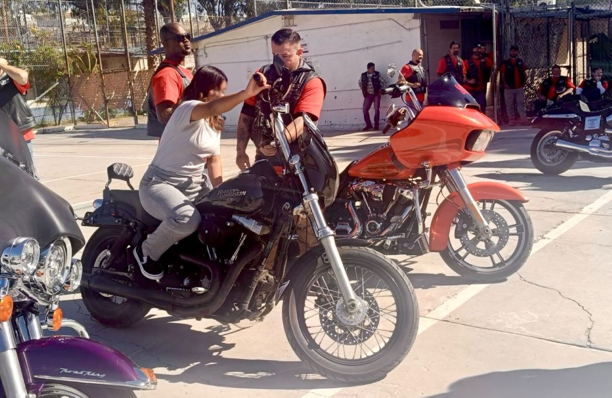 Llevan motociclistas reflexión y esperanza al Centro de Internamiento para Adolescentes de Tijuana