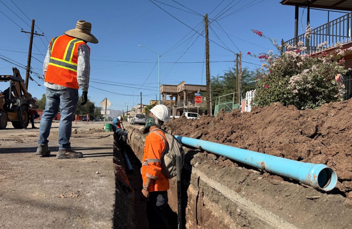 CESPM reemplaza línea de asbesto–cemento por tubería de pvc en la calzada Universidad