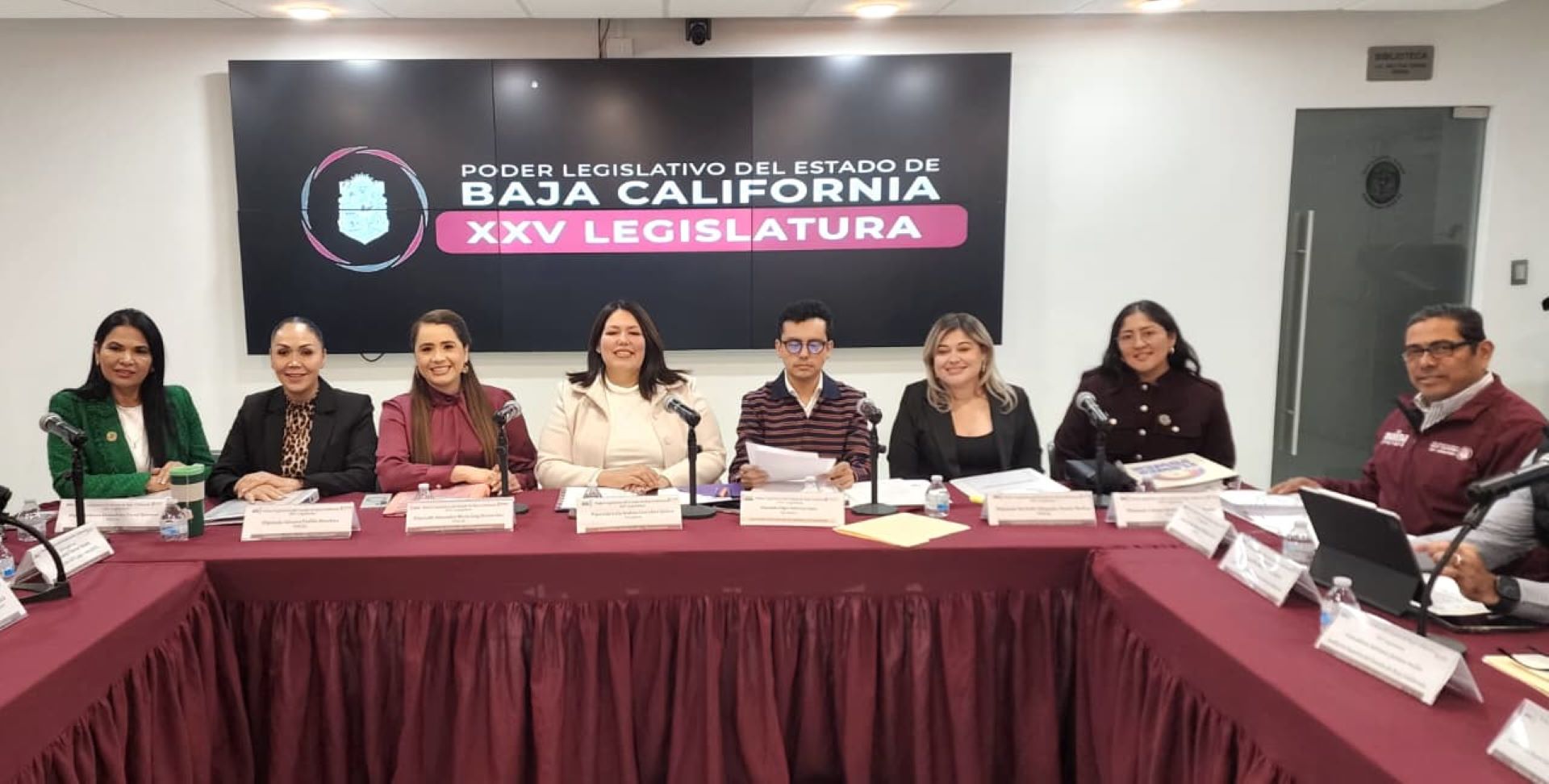 Avalan iniciativa de Ley de Presupuesto y Responsabilidad hacendaria de diputada Julia González en Comisión del ramo