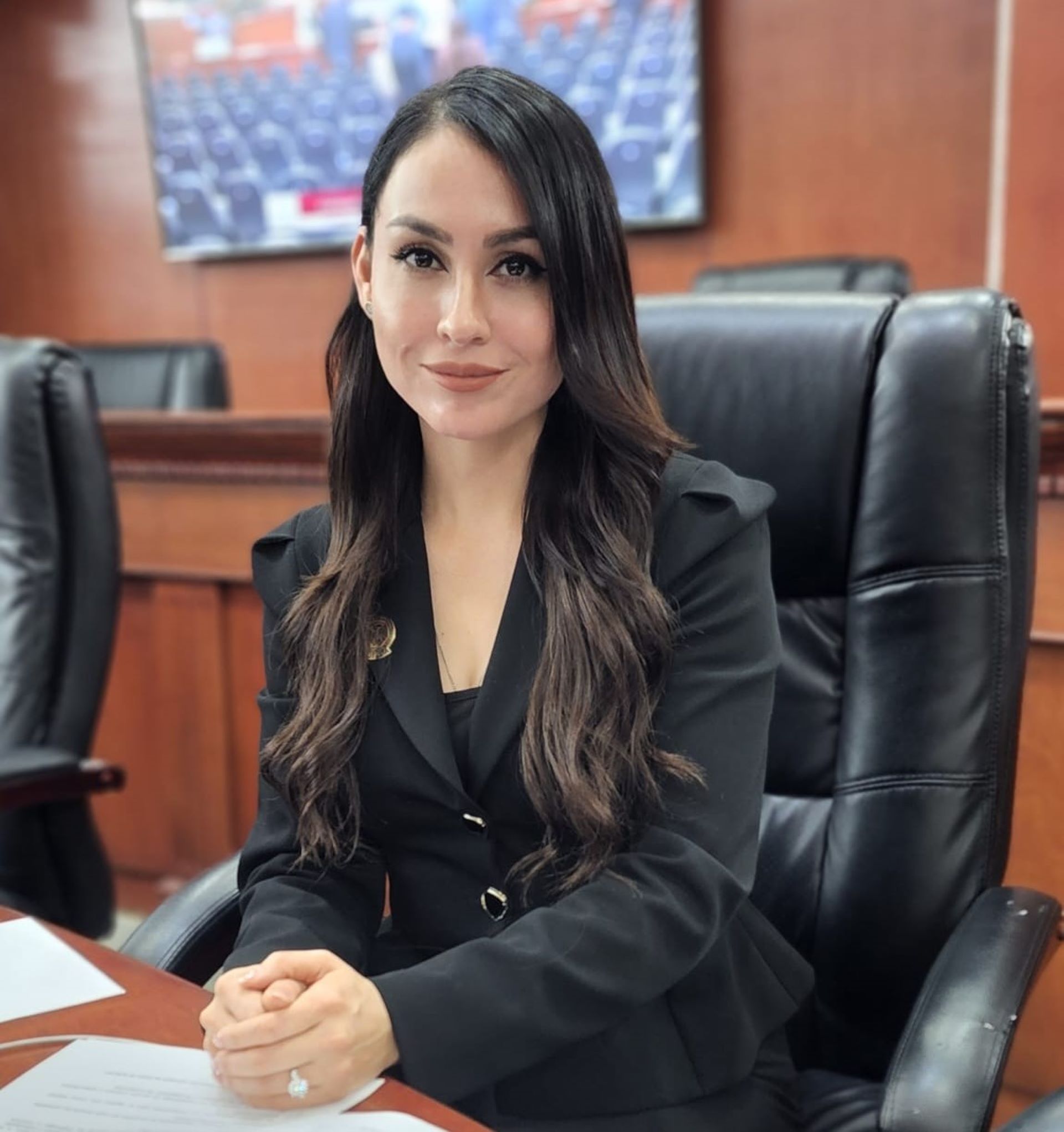 Dip. Yohana Gilvaja exige que se levante un padrón de vehículos irregulares en Baja California