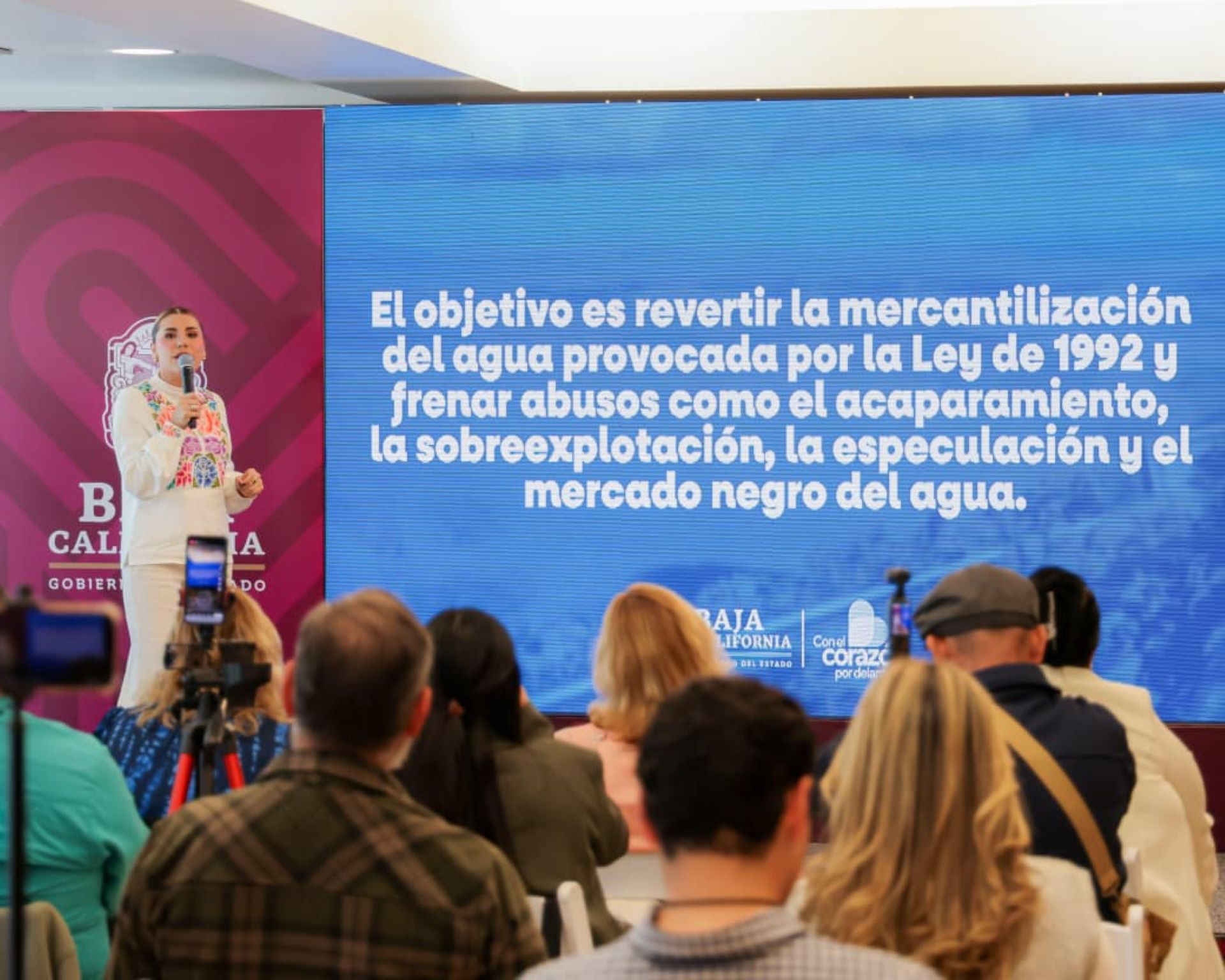 Nueva Ley General de Aguas garantiza que los recursos hídricos sigan siendo un bien del pueblo y la nación: gobernadora Marina del Pilar