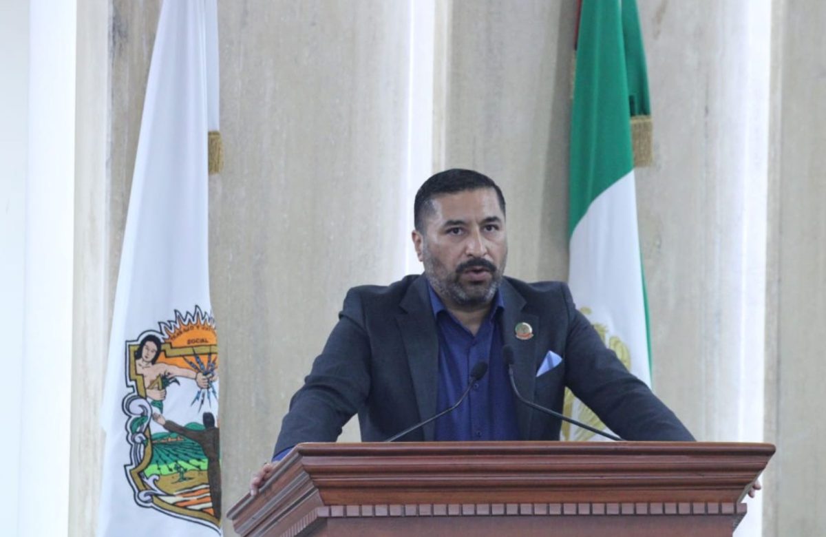 “Honor a los caídos; reconocimiento a policías retirados y en activo”, Dip. Ramón Vázquez