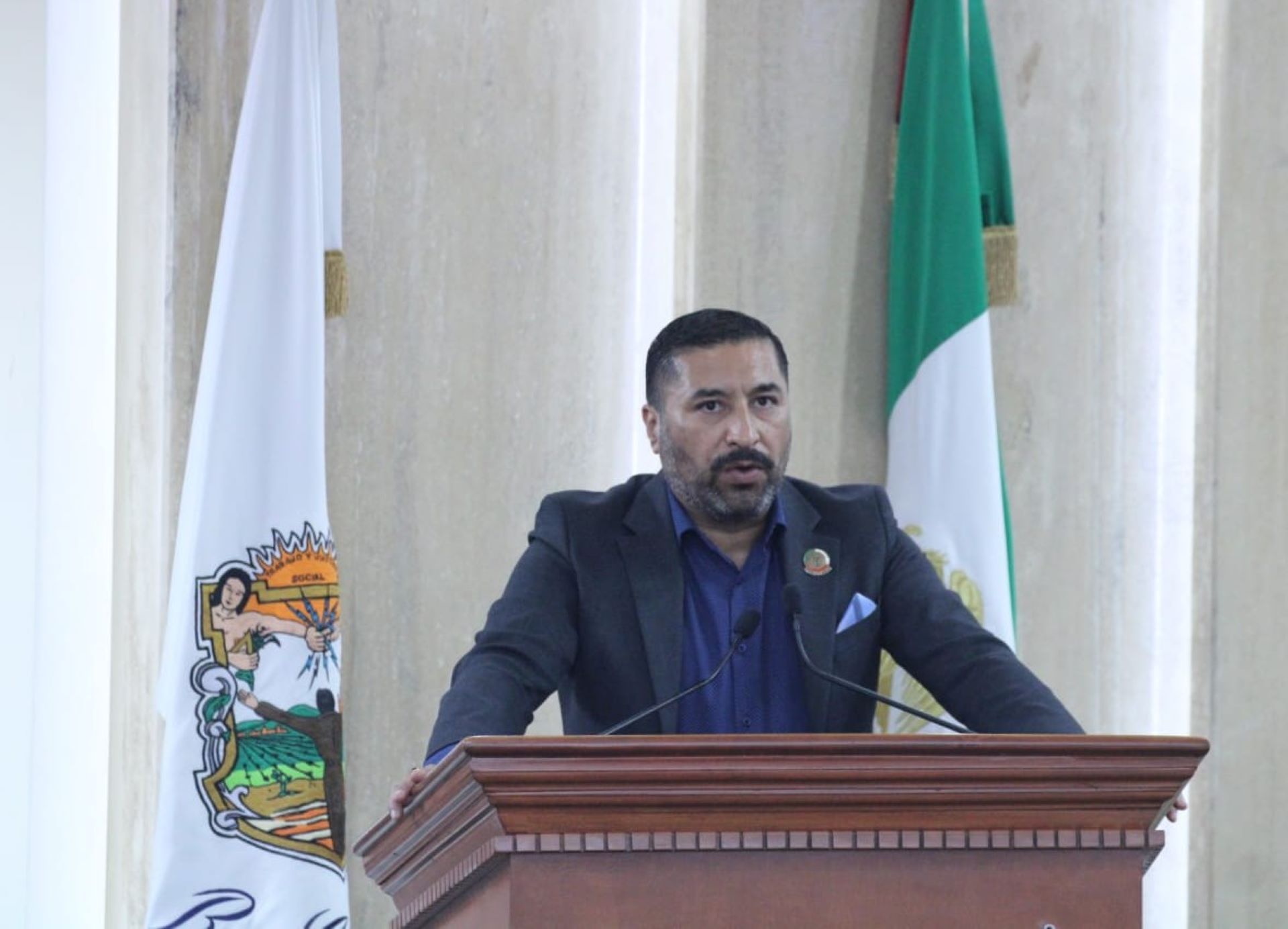 “Honor a los caídos; reconocimiento a policías retirados y en activo”, Dip. Ramón Vázquez