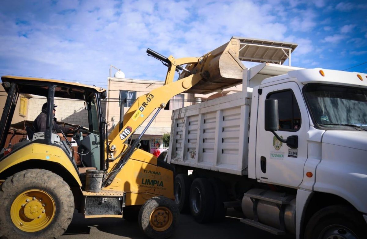 Atiende Gobierno Municipal colonias de las delegaciones Otay Centenario y La Mesa para la recuperación y dignificación de espacios públicos