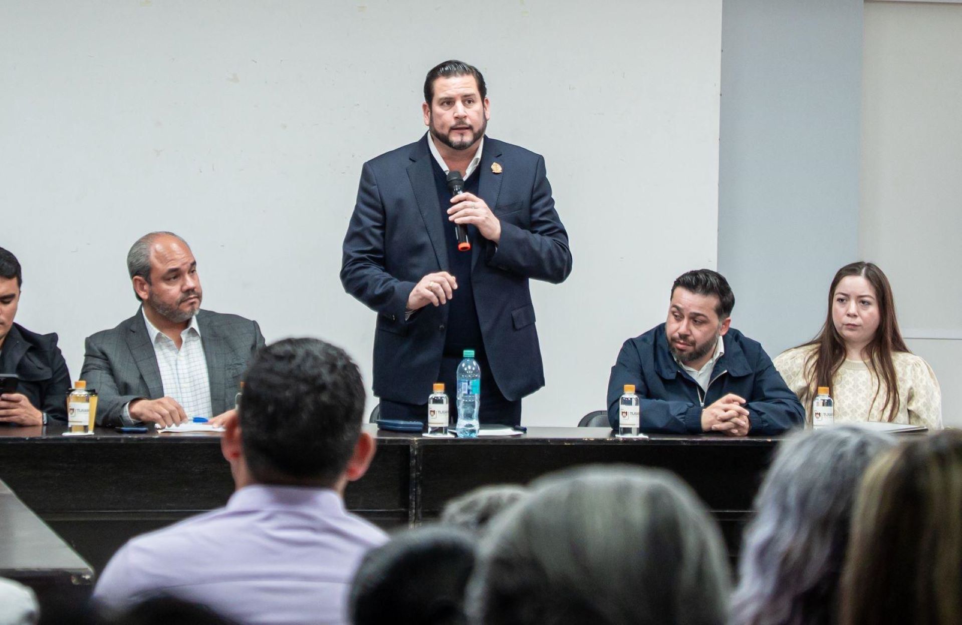 Atiende Ismael Burgueño a representantes de agrupaciones de policías municipales