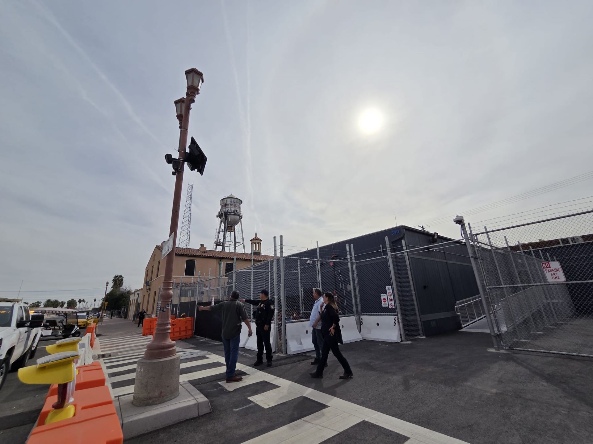 Abrió CBP acceso peatonal temporal en el puerto de entrada Calexico de zona Centro