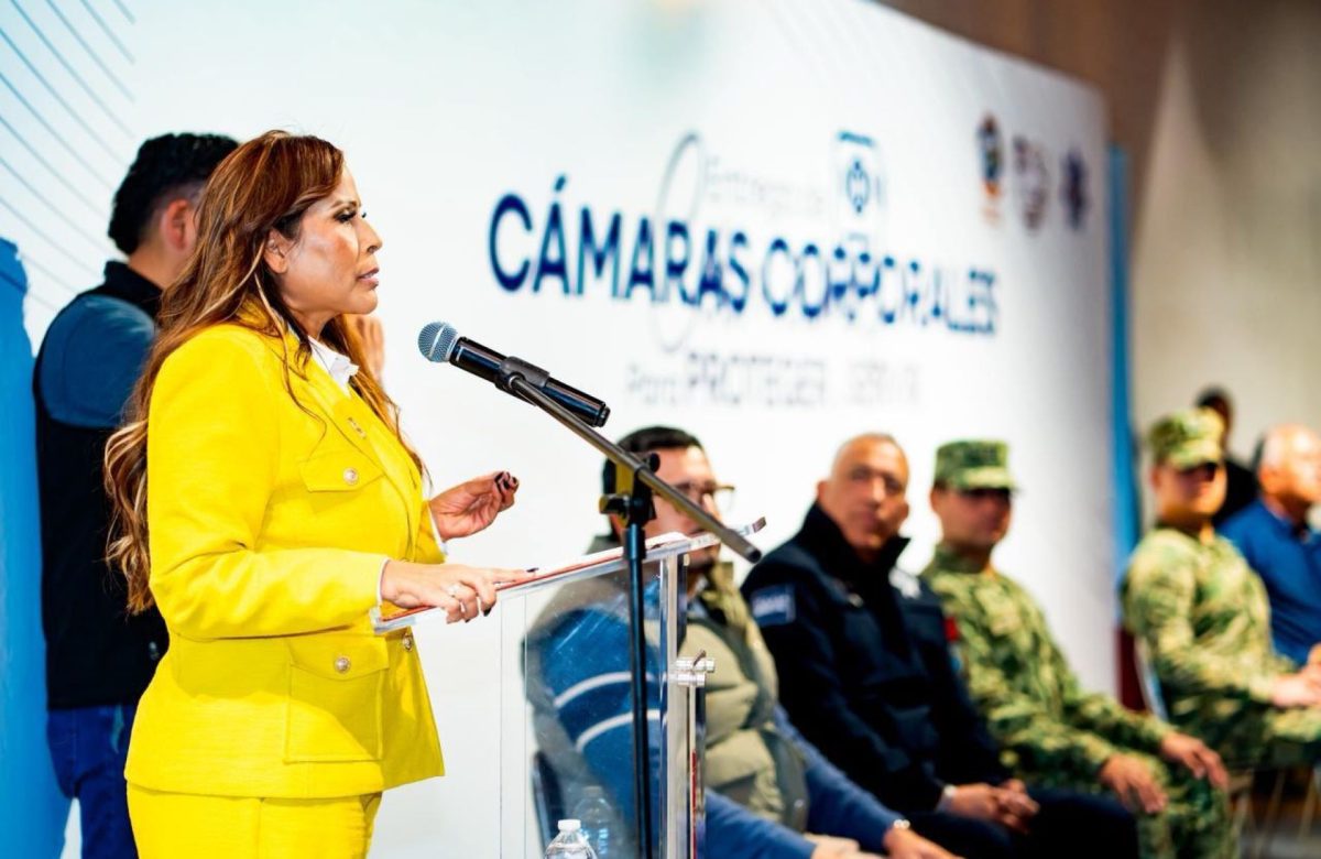 Gobierno de Ensenada fortalece a la DSPM con entrega de cámaras corporales