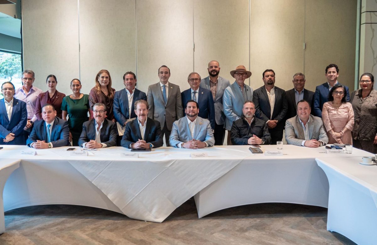 Sostiene Ismael Burgueño encuentro con integrantes del Consejo Coordinador Empresarial (CCE) de Tijuana