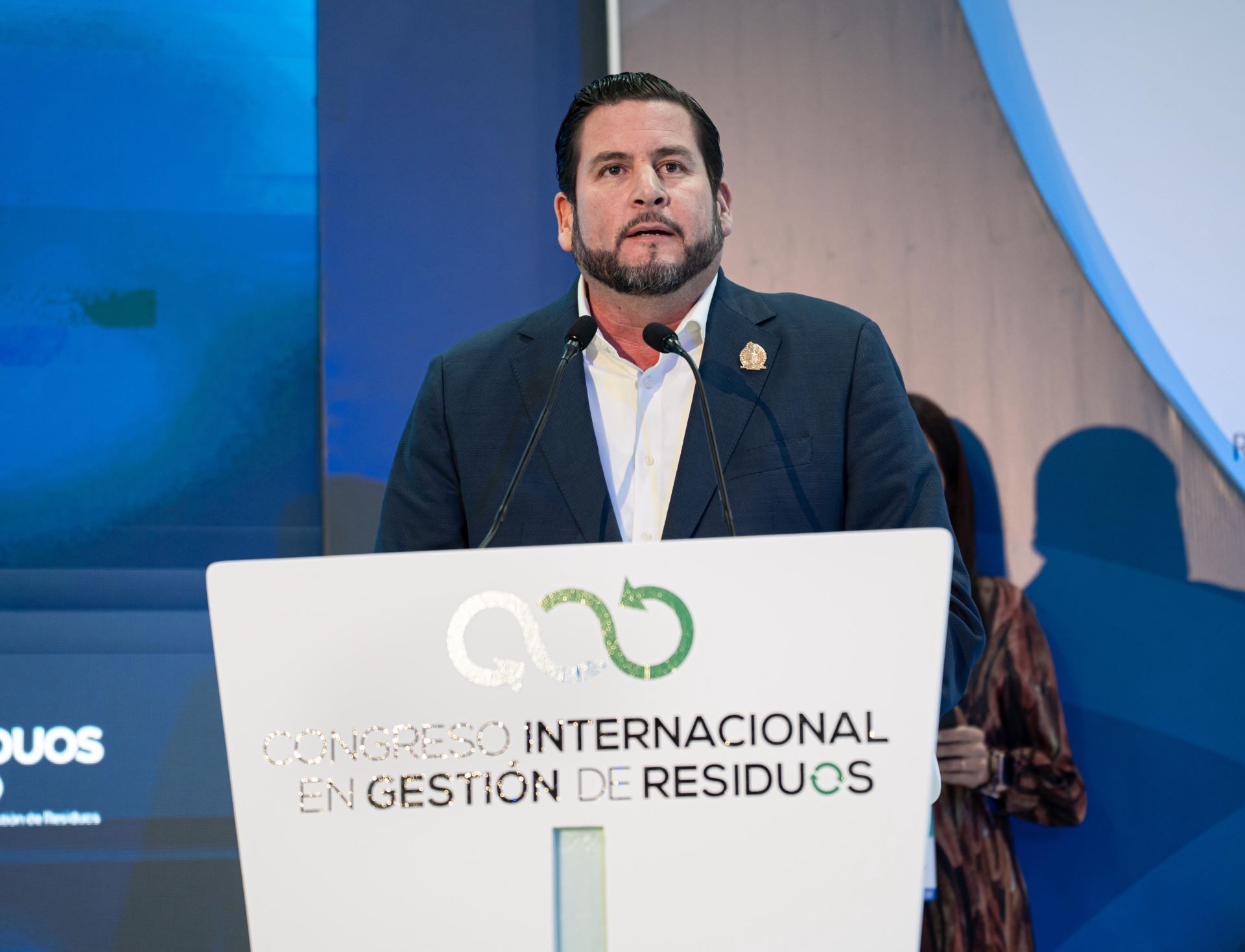 Recibe Ismael Burgueño Premio a la Trayectoria en Gestión de Residuos 2026 por el programa ‘Tijuana: Ciudad Limpia’