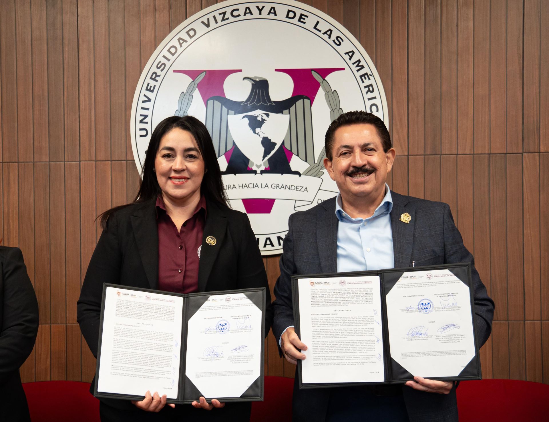 Firma Gobierno Municipal de Tijuana  convenio de vinculación IMPLAN-Universidad Vizcaya