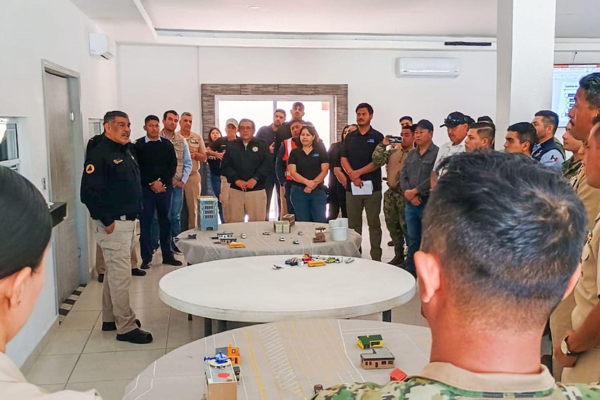 Capacita Protección Civil BC a personal de emergencias en San Felipe en sistema de comando de incidentes