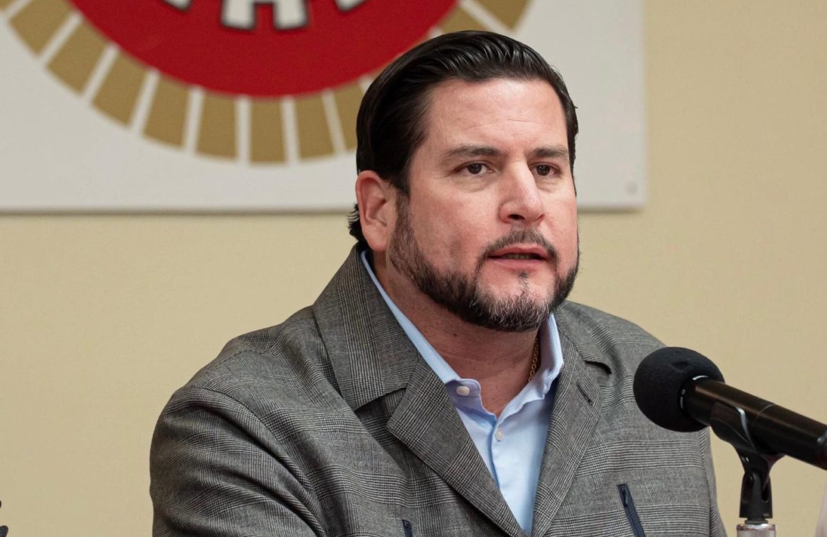 Asiste presidente municipal Ismael Burgueño a la entrega de reconocimiento al titular de la SSPCM por parte de la CTM