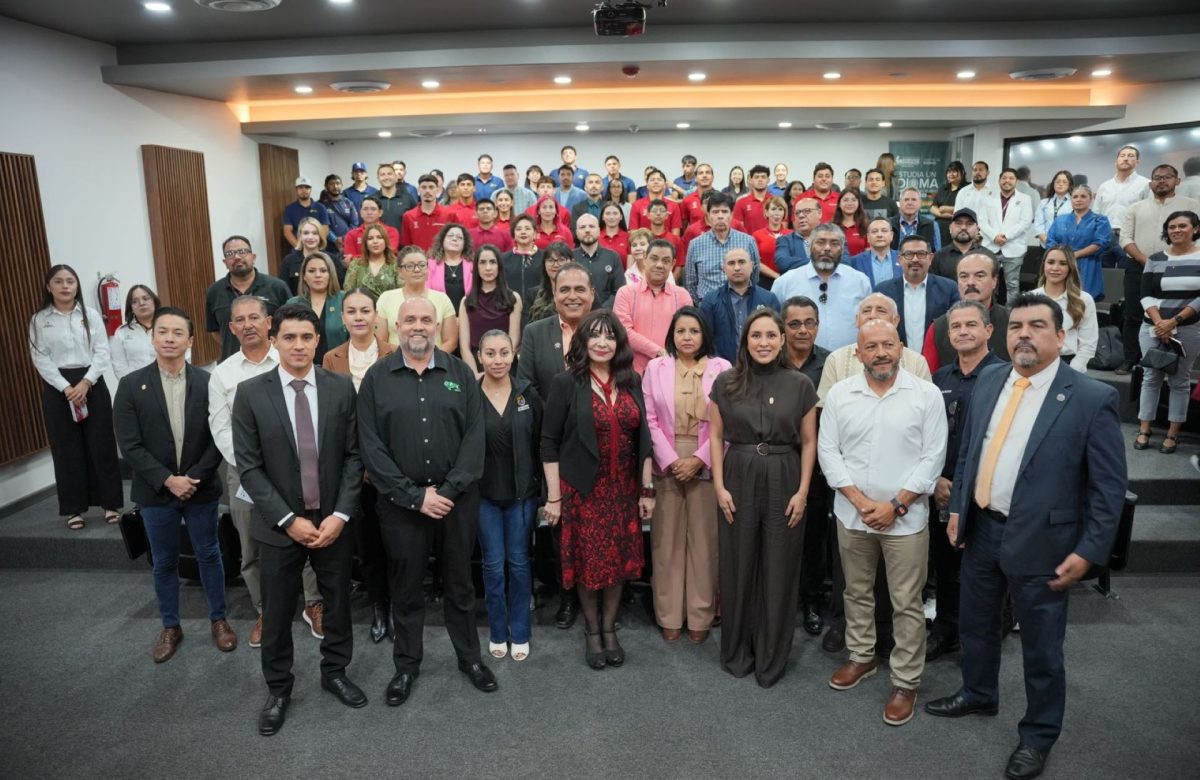 Firma Norma Bustamante convenio para fortalecer la cultura física y la salud